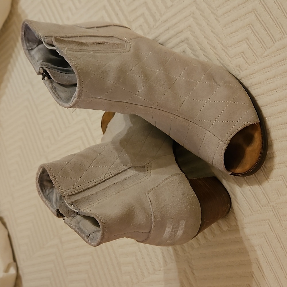 Toms peep toe suede boots